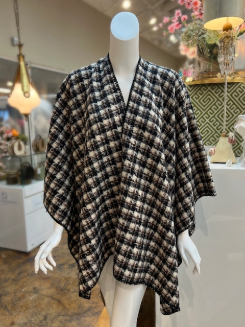 Nelle Ruana Cape