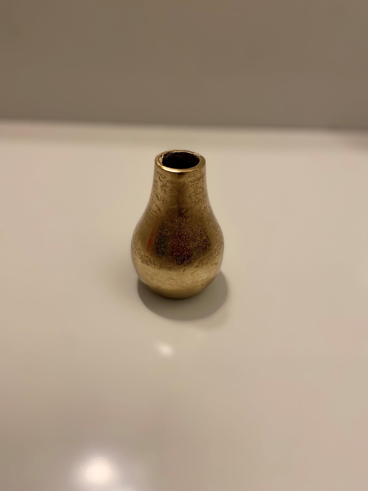 Chateau Gold Bud Vase